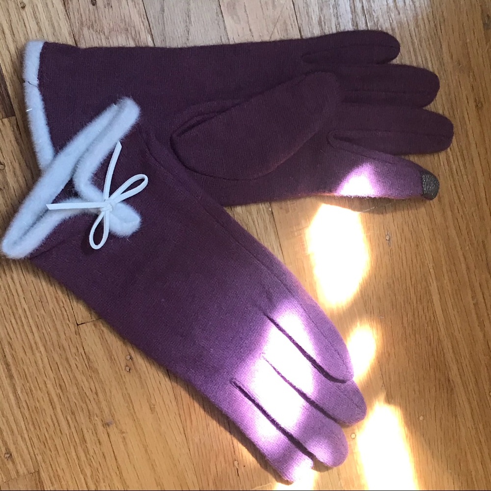 NWOT Touch Screen gloves